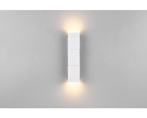 Čtvercové nástěnné svítidlo z kovu