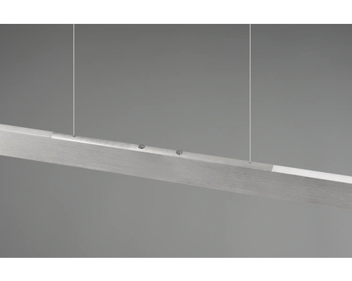 Závěsná lampa s lineárním designem a závěsnými lanky