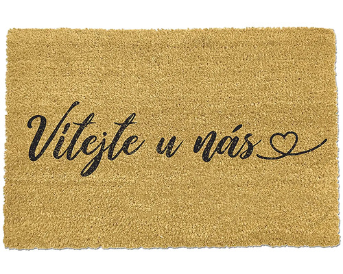 Rohožka s nápisem 'Vítejte u nás' a srdcem