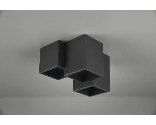 Stropní svítidlo se třemi čtvercovými stínidly