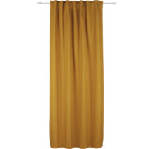 Záclona z látky na záclonové tyči