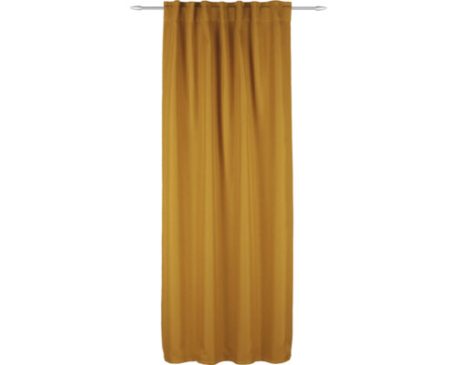 Záclona z látky na záclonové tyči