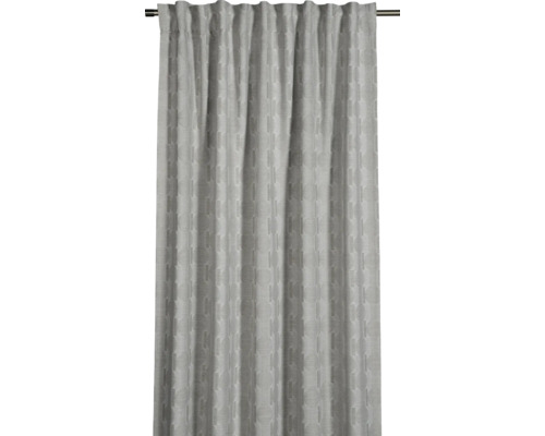 Záclona se závěsem na řasící pásce a vzorem