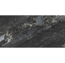 Detail tmavé mramorové dlaždice se žilkováním