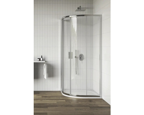 Rohová sprchová kabina v koupelně s bílými obklady