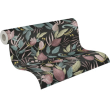 Role tapety s květinovým vzorem