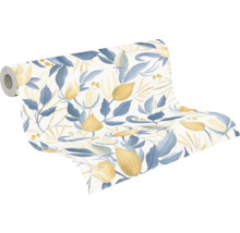 Role tapety s květinovým vzorem