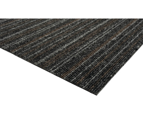 Kobercová čtvercová dlaždice s proužkovaným vzorem