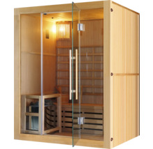Dřevěná sauna se skleněnými dveřmi a lavicemi