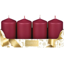Čtyři svíčky ve slavnostním balení s logem Glamour Luxury Candles.