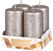 Čtyři válcové svíčky se strukturovaným povrchem v balení