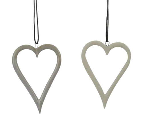 Dva přívěsky ve tvaru srdce se závěsem