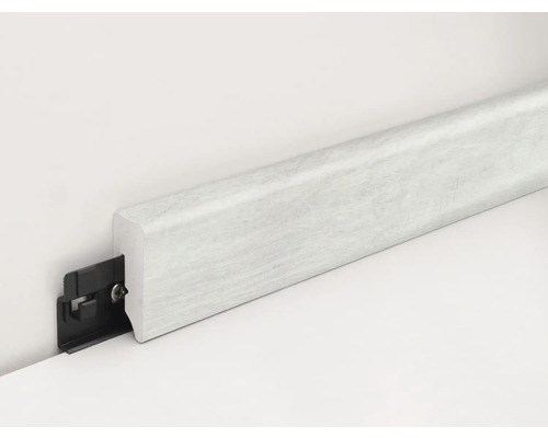 Soklová lišta s upevňovací sponou pro montáž na stěnu