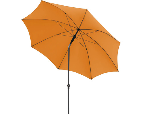 Oranžový slunečník pro venkovní použití