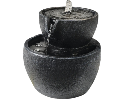 Pokojová fontána se dvěma mísami a proudem vody