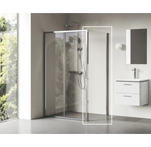 Koupelna se sprchovým koutem, umyvadlem a zrcadlem