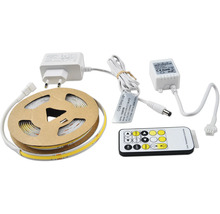 LED pásek na cívce s napájecím zdrojem, řídicí jednotkou a dálkovým ovládáním