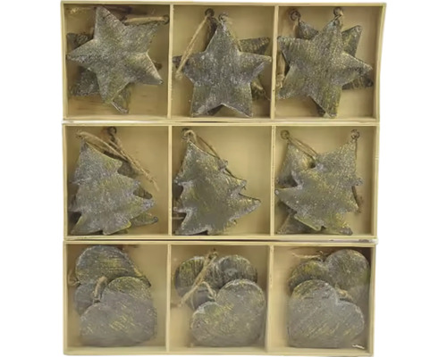 Dekorativní dřevěné figurky ve tvaru hvězdy, stromu a srdce na vánoční období