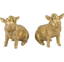 Dvě figurky prasat s vánoční čepicí a svetrem