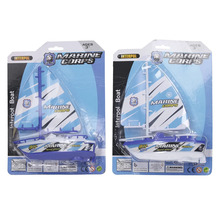 Dvě hračky lodě v designu Marine Corps v balení