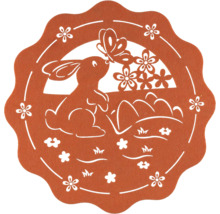 Dekorace s motivem zajíčka, motýla a květin