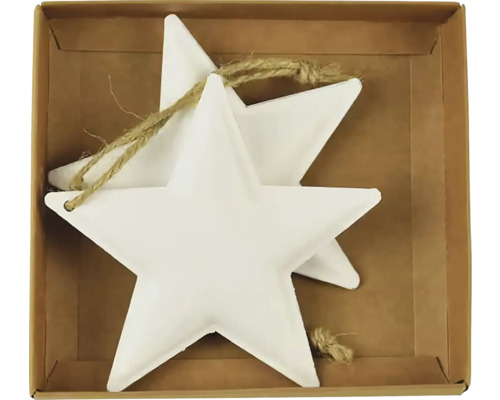 Závěsná dekorace hvězda WHITE, kov, bílá Dvě bílé hvězdy s jutovým provázkem v kartonové krabici jako vánoční dekorace