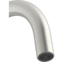 Detailní pohled na výtok vodovodní baterie