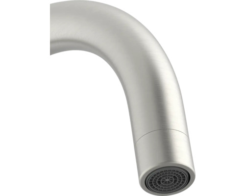 Detailní pohled na výtok vodovodní baterie