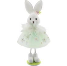 Dekorativní velikonoční zajíček s šaty a květinovými ozdobami.