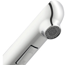 Detailní záběr na kohoutek s funkcí sprchy