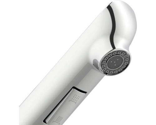 Detailní záběr na kohoutek s funkcí sprchy