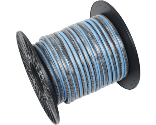 Zahradní hadice na vozíku na hadici