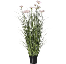 Umělá rostlina s růžovými květy a trávou v černém květináči