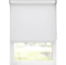 Bílá roleta na okně pro regulaci světla