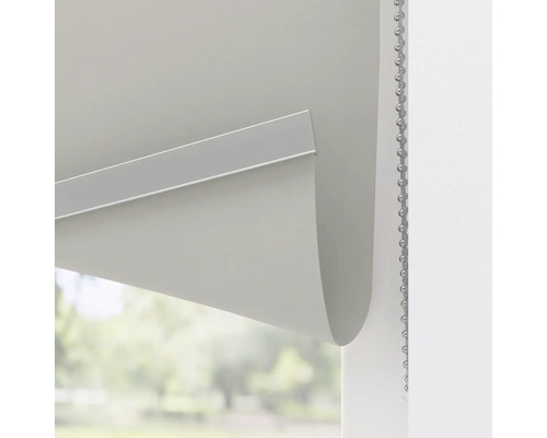 Roleta s řetízkovým ovládáním k dekoraci oken