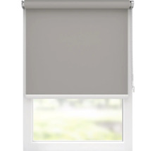 Šedá roleta na okně