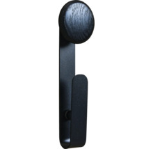 Věšák na oděvy z kombinace dřeva a kovu