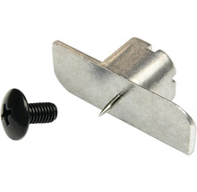 Kovové upevnění s černým šroubem