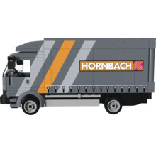 Nákladní auto Hornbach z Lego kostek