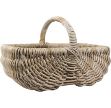 Košík z pleteného materiálu s rukojetí