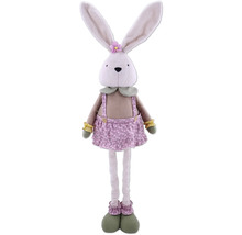 Dekorativní látkový zajíček s šaty a dlouhýma ušima jako velikonoční dekorace