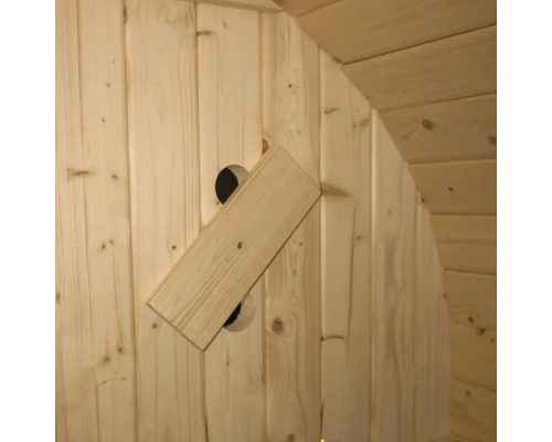 Dřevěná sauna s větráním