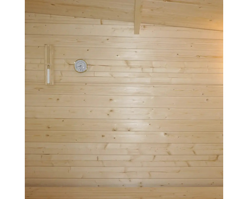Dřevěná sauna s teploměrem a vlhkoměrem