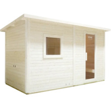 Dřevěná sauna s oknem a skleněnými dveřmi