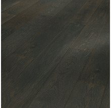 Tmavá dřevěná podlaha z dubového dřeva