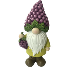Zahradní trpaslík s hroznovou čepicí a vousy
