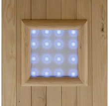 Detail sauny s integrovaným osvětlením