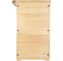 Vnější pohled na dřevěnou saunu s horizontálním obložením