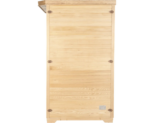 Vnější pohled na dřevěnou saunu s horizontálním obložením