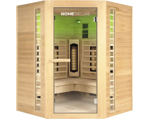 Vnitřní sauna se skleněnými prvky a dřevěným obložením